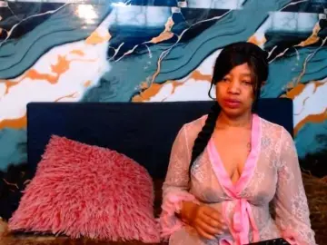 choclatelipsxxx from bongacams
