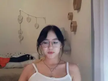 MyrleHenggeler from bongacams