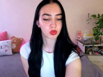 Bongacams Live Sex Cam of WildKittenX