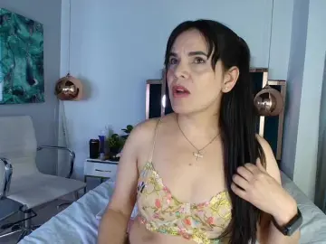 Bongacams Free Porn Cam of LauraHotties