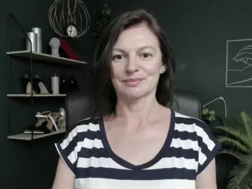 Bongacams Best live sex cam show of mrsVivian