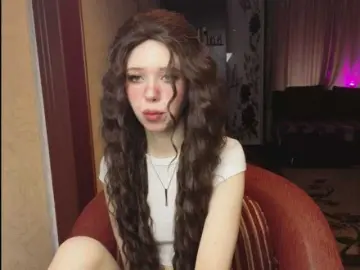 LiloMeoww from bongacams