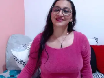 Bongacams Free Porn Cam of KarinaSuarez1