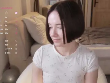 Bongacams Watch Live Sex Cams of -FemaleEssence-