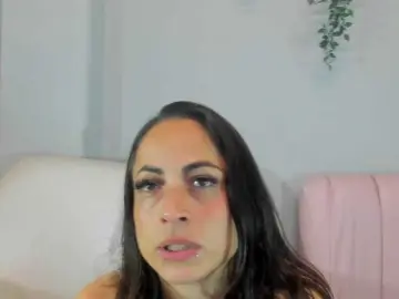 Bongacams Free Live Porn of Luciecarter