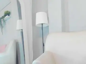 Bongacams Free Live Porn of Luciecarter