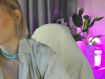 Bongacams Sex Cam of IceStrawberry