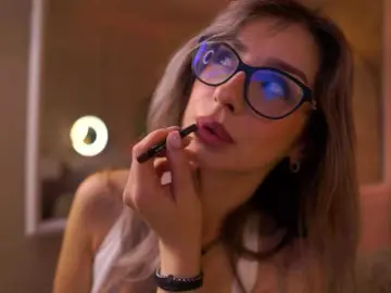 MaddieBryggs from bongacams
