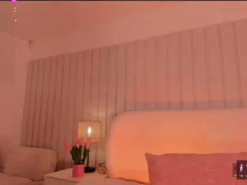 Bongacams Watch Live Sex Cams of Megan-Holly