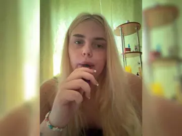VXETU from bongacams