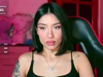 Bongacams Live Sex Cam of JulieTurner