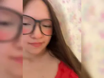 Bongacams Adult Video Chat of Cute-Lolly