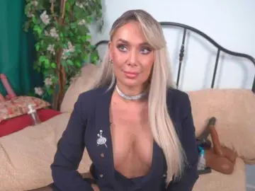 Bongacams Watch Live Sex Cams of IsadoraDunkan