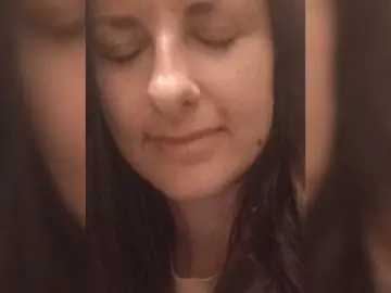 Bongacams Watch Live Sex Cams of Erine9900