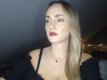 Bongacams Nude Webcam of ScarlettXQueen