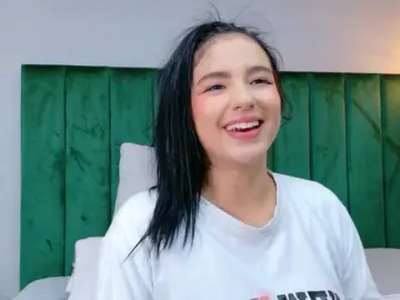Bongacams Watch Live Sex Cams of AshleyEvans21