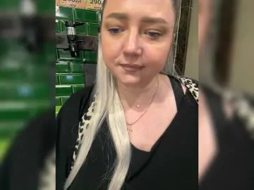 KiraMalina from bongacams