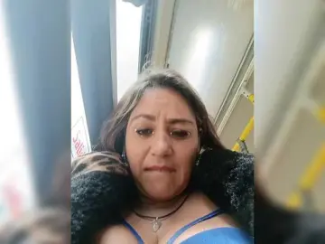 Bongacams Live Sex Cam of AlexaBrown12