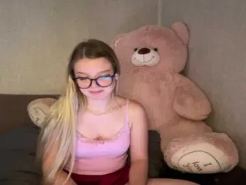Bongacams Private Sex Chat of ArdellaPeetoom