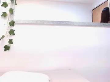 Bongacams Free Live Porn of louisk2