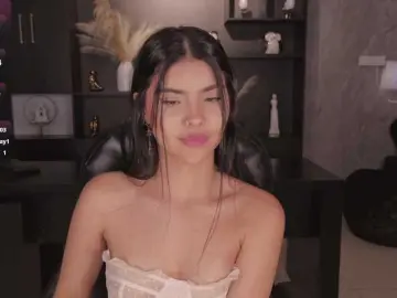 MiaLaurence from bongacams