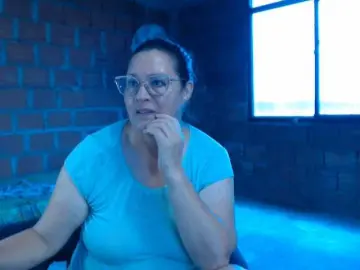 Bongacams Live Sex of rouseehotglad