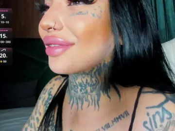 Bongacams Adult Video Chat of CreamyInk