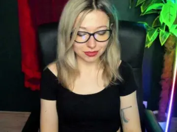 Bongacams Adult Video Chat of xxHeidiLove