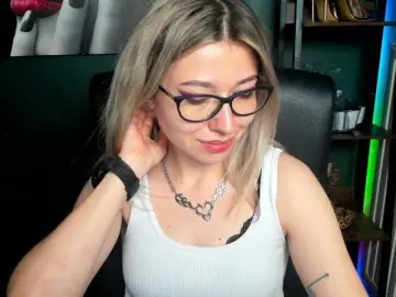 Bongacams Free Porn Cam of xxHeidiLove