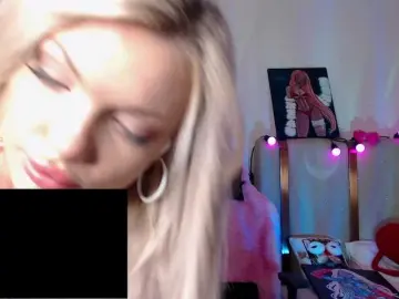 Bongacams Nude Webcam of Icerebel