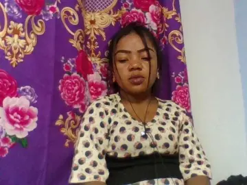Bongacams Watch Live Sex Cams of Elyah1a