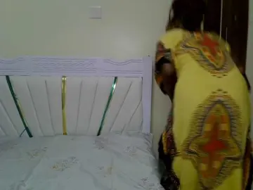 Bongacams Live Porn of PetiteNoir