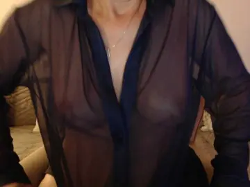 Bongacams Nude Webcam of goodSnowQueen