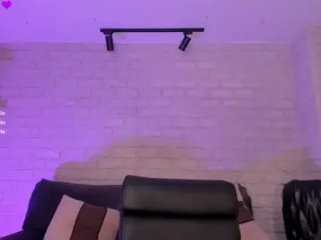 Bongacams Nude Webcam of MiaRoberts1