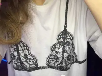 Bongacams Watch Live Sex Cams of Natural-babe666