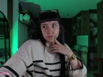 Bongacams Best live sex cam show of SaraaDesire