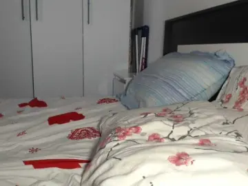 Bongacams Adult Webcam of petitedanielle