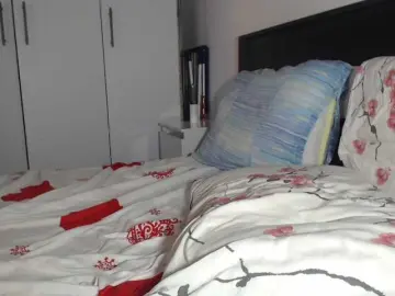 Bongacams Live Sex Cam of petitedanielle