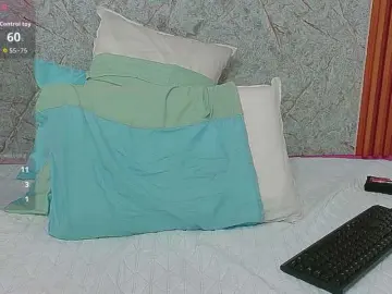Bongacams Free Porn Cam of NaughtyMommyy
