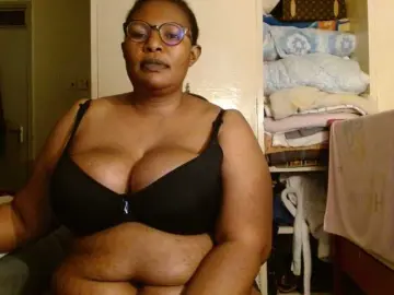 Bongacams Sex Cam of Sexiemama