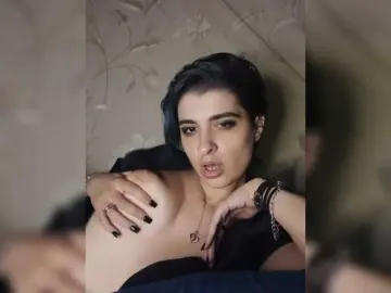 Bongacams Free Porn Cam of CyberSiren