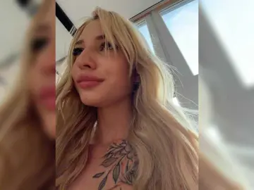Bongacams Live Porn of EwaBrown