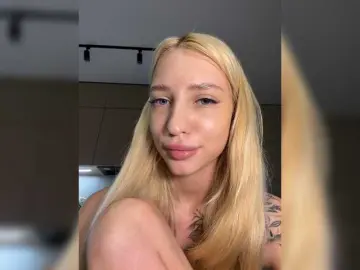 Bongacams Nude Webcam of EwaBrown