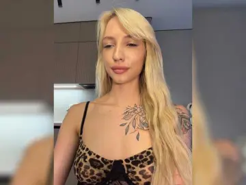 Bongacams Free Live Porn of EwaBrown