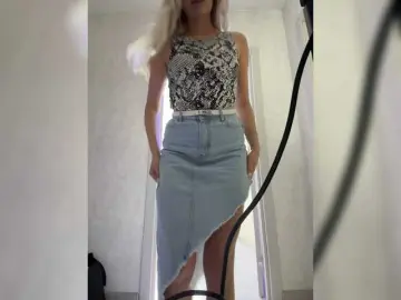 Bongacams Live Sex Cam of Lovensesgirl