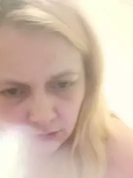 Cam4 Watch Live Sex Cams of lapetitecoquin3