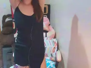 SweetLilah from cam4