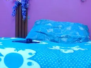 Cam4 Nude Webcam of skinnybarbie022