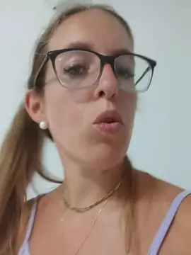 Cam4 Free Porn Cam of Nayra