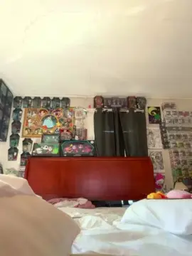 Cam4 Watch Live Sex Cams of SaraLaw22